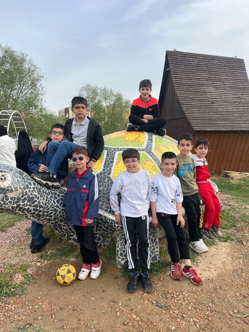 دبستان پسرانه غیر انتفاعی فارابی