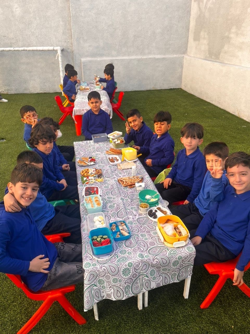 دبستان پسرانه غیر انتفاعی فارابی